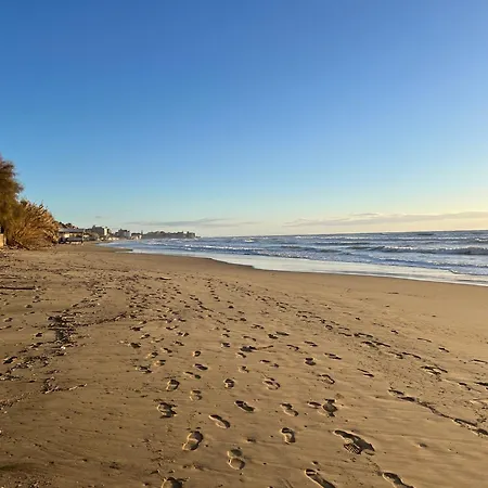 La Playa Del Sol